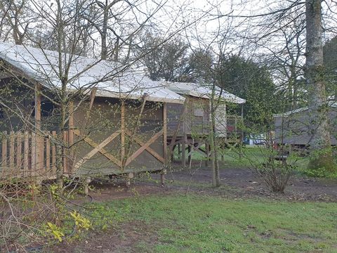 BUNGALOW 4 personnes - CABANE SAFARI - SANS SANITAIRE