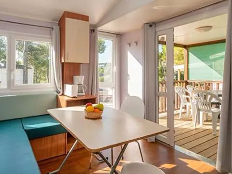 MOBILHOME 4 personnes - Comfort | 2 Ch. | 4 Pers. | Terrasse simple | Clim.