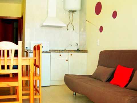 APPARTEMENT 2 personnes - ALHAMA B