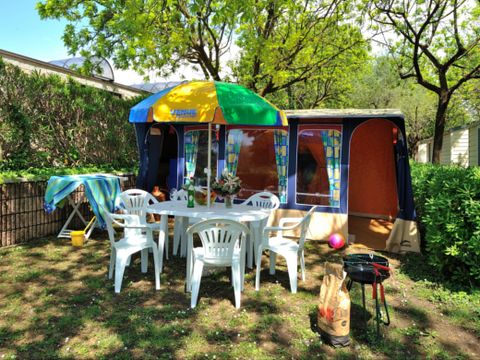 Tente 6 personnes - Espace sans sanitaire