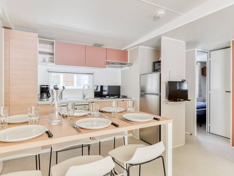Mobilhome 6 personnes - Mobil-home | Premium | 3 Ch. | 6 Pers. | Terrasse Lounge | Clim. | TV