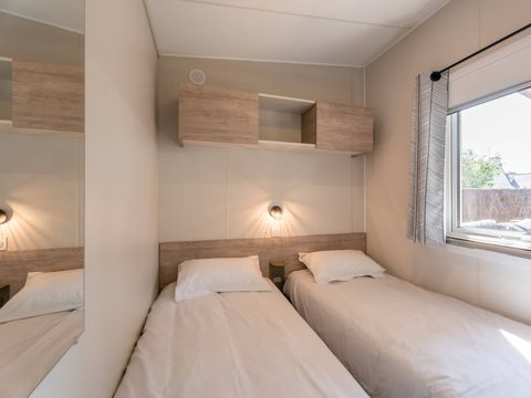 MOBILHOME 6 personnes - Mobil-home | Premium | 3 Ch. | 6 Pers. | Terrasse surélevée | Clim. | TV