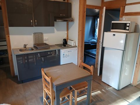 CHALET 4 personnes - Chalet Standard 40m² - 2 chambres + TV + Terrasse couverte - Clim