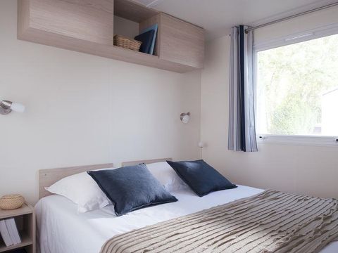MOBILHOME 5 personnes - remium 30m² (2 chambres) + terrasse couverte 10m² + draps + serviettes + LV + TV 4/5 pers. MOBILHOME 5 personnes - remium 30m² (2 chambres) + terrasse couverte 10m² + draps + serviettes + LV + TV 4/5 pers.