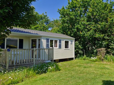 MOBILHOME 4 personnes - Standard 25m² (2 chambres) + terrasse 6m² à 10m² + TV | 4 personnes