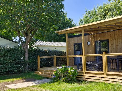 MOBILHOME 6 personnes -    	 Homeflower premium 35m² (3 chambres) + CLIM + terrasse semi-couverte + TV + draps + serviettes | 6 personnes