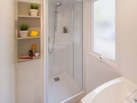 MOBILHOME 5 personnes - Premium | 2 Ch. | 5 Pers. | Terrasse Lounge | Clim.