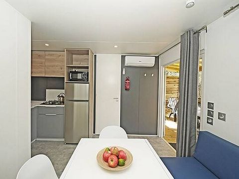 MOBILHOME 6 personnes - Premium | 3 Ch. | 6 Pers. | Terrasse surélevée | 2 SDB | Clim.