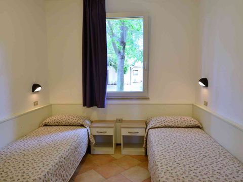 BUNGALOW 6 personnes - OLEANDRO