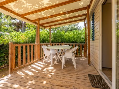 MOBILHOME 4 personnes - Mobil-home | Comfort | 2 Ch. | 4 Pers. | Terrasse surélevée | 1 SDB | Clim.