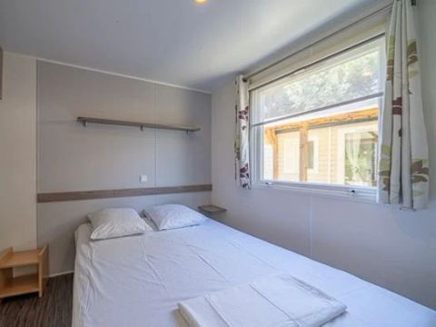 MOBILHOME 6 personnes - Comfort | 2 Chambres | Capacité 4-6 personnes | Terrasse semi-couverte | 1 Salle de bain | Climatisation