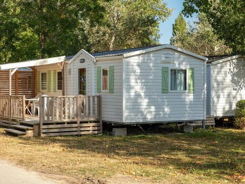 MOBILHOME 6 personnes - Classic | 2 Ch. | 6 Pers. | Terrasse surélevée | 1 SDB | Clim.