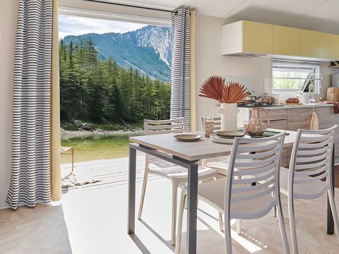 MOBILHOME 6 personnes -  Big Bahia - 2 chambres + climatisation + TV