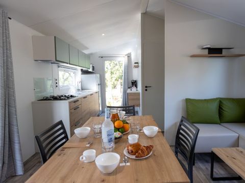 MOBILHOME 6 personnes -  Big Bahia - 2 chambres + climatisation + TV