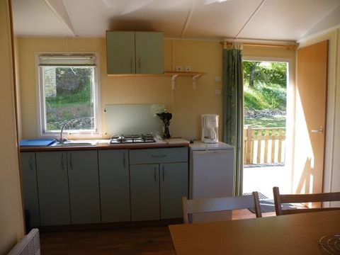 CHALET 4 personnes - Locatif bois avec terrasse couverte - Climatisé