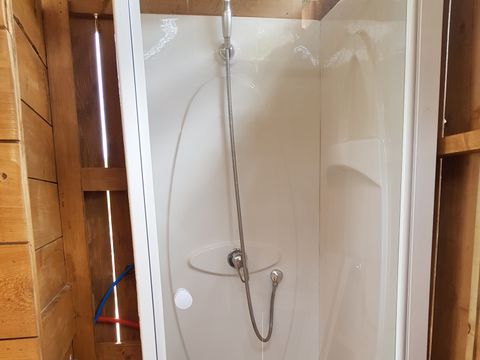 MOBILHOME 5 personnes - estival avec sanitaire