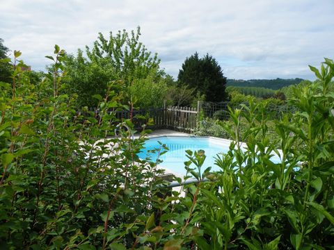 GÎTE 6 personnes - CLIM -Gite de charme Les Figuiers - Pierre et Bois -  avec piscine
