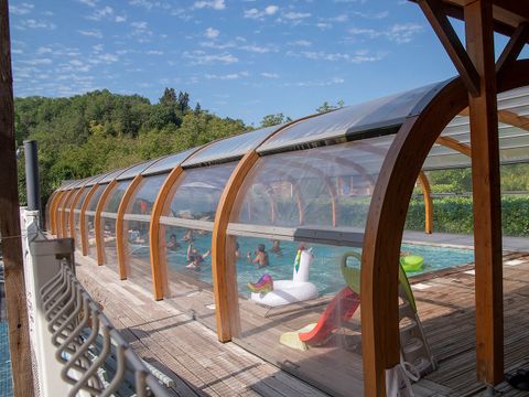 Hébergement 2 personnes - Cabane Roulotte 14 m2 avec terrasse
