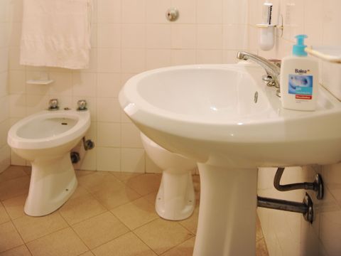 STUDIO 2 personnes - une pièce
