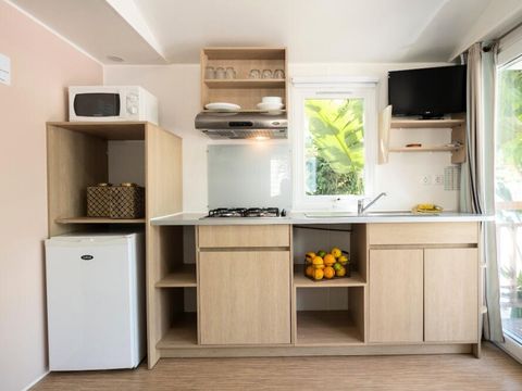 BUNGALOW 5 personnes - Bungalow 3 Pièces 4/5 Personnes Climatisé + TV (4 adultes + 1 bébé - 2 ans)