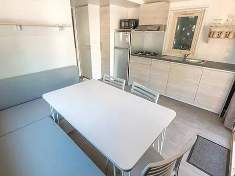 MOBILHOME 4 personnes - Premium | 2 Ch. | 4 Pers. | Petite Terrasse | Clim.