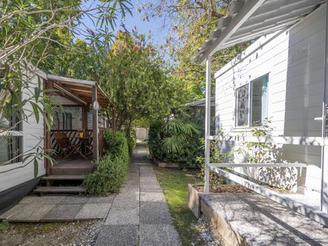 MOBILHOME 5 personnes - Premium 4 Personnes + 1 Enfant