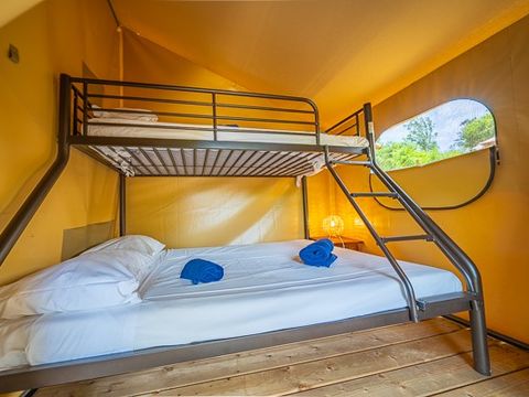 Tente en toile et en bois 5 personnes - Super Lodge | 2 Ch. | 4/5 Pers. | Sans SDB