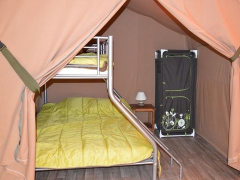 Tente en toile et en bois 5 personnes - LODGE VICTORIA sans sanitaires
