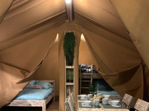 TENTE TOILE ET BOIS 5 personnes - KALAHARI sans sanitaires