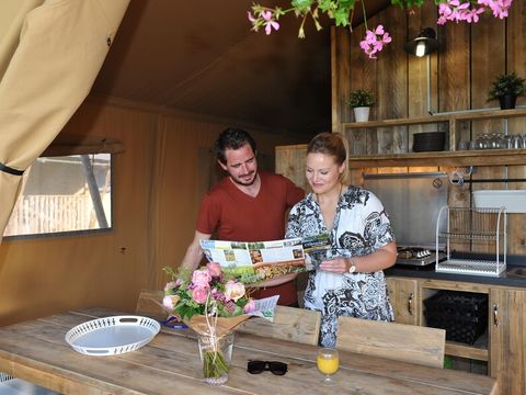 TENTE TOILE ET BOIS 5 personnes - Tente Ciela Nature Lodge - 2 chambres - Cuisine équipée – Salle de bain