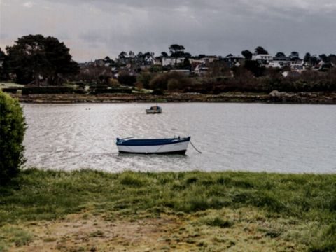 Emplacement - Emplacement Grand Large pieds dans l'eau