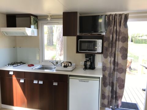 MOBILHOME 2 personnes - STANDARD 20m² - sous les pins 