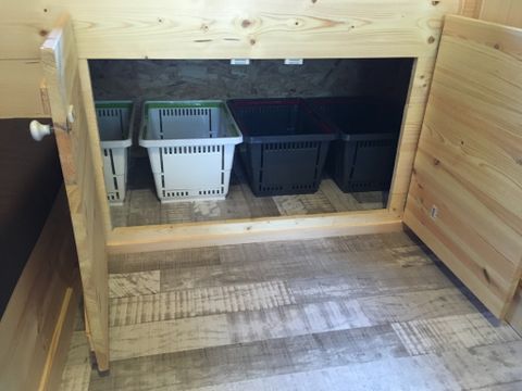 Hébergement 2 personnes - Roulotte 11 m² - 1 chambre + terrasse 7 m² (Animaux interdits)