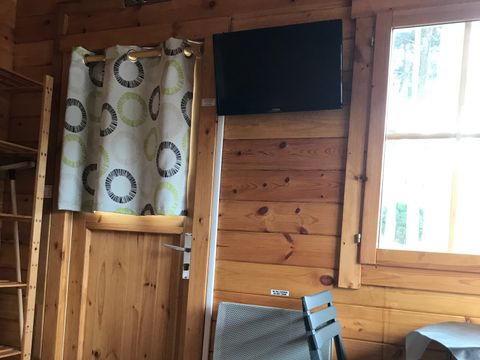 CHALET 2 personnes - 12 m2 sans sanitaires sans eau (Animaux non conseillés)