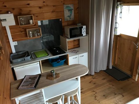 CHALET 2 personnes - 12 m2 sans sanitaires sans eau (Animaux non conseillés)