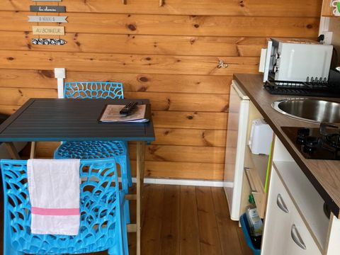 CHALET 2 personnes - 12 m2 sans sanitaires sans eau (Animaux non conseillés)