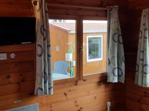 CHALET 2 personnes - 12 m2 sans sanitaires sans eau (Animaux non conseillés)
