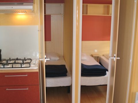 MOBILHOME 6 personnes - STANDARD TITANIA + TV Dimanche