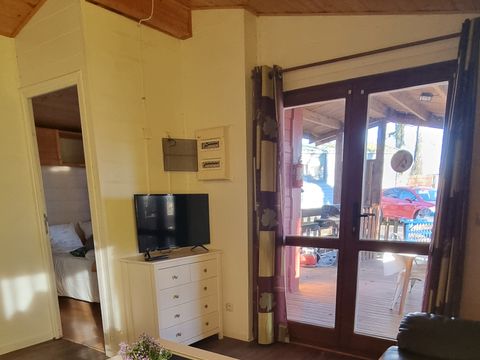 CHALET 5 personnes - 80 Chalet Champêtre 35m² + Grande Terrasse couverte +Télévision + Lave vaisselle 1/5 pers