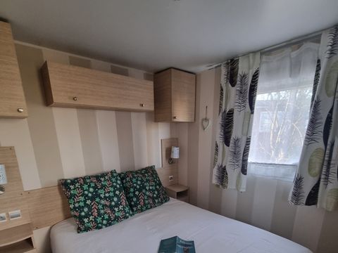 MOBILHOME 6 personnes - 54 Résidence le lys 40m2 (2 salle de bains) +clim + LAVE VAISSELLE+TERRASSE COUVERTE 1/6 pers