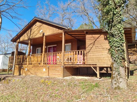 CHALET 5 personnes - 15 Chalet Les Pivoines 40m² + Télévison + Terrasse couverte+ Lave vaisselle 1/5 pers