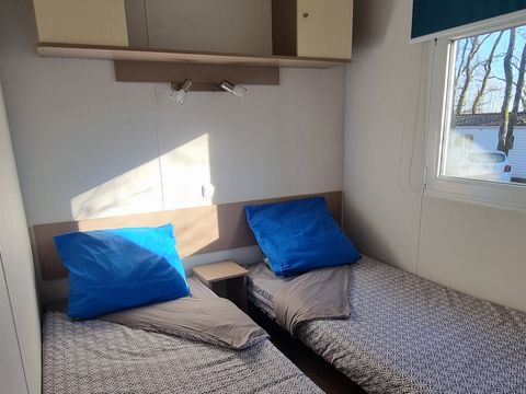 MOBILHOME 6 personnes - 24 Résidence Noisette 32m2 Terrasse Couverte + télevision + Lave vaisselle + climatisation 1/6 pers