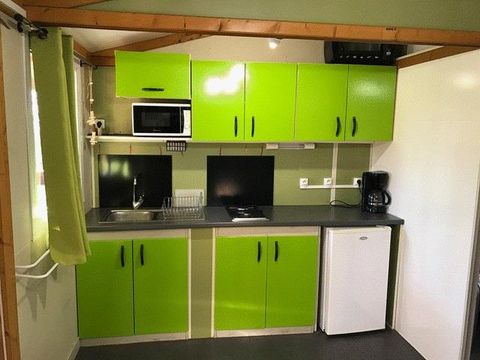 CHALET 5 personnes - 12 CHALET L'Amarylis 35m² + lave vaisselle +Terrasse COUVERTE +Télévision 1/5 pers