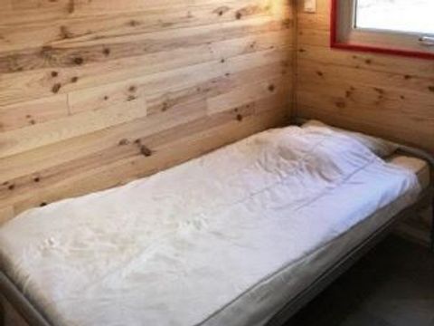 CHALET 5 personnes - 12 CHALET L'Amarylis 35m² + lave vaisselle +Terrasse COUVERTE +Télévision 1/5 pers