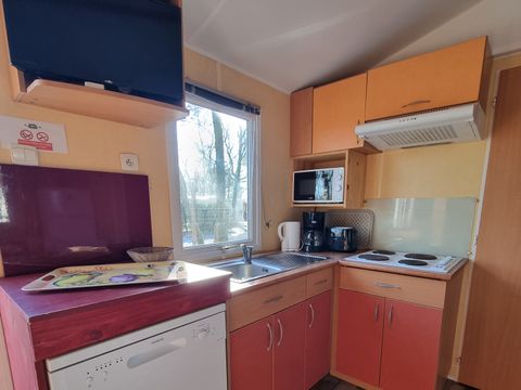 MOBILHOME 6 personnes - 07 Résidence La Garenne, 32m2, 3chambres, clim + Terrasse Couverte + télévision + Lave-vaisselle 1/6 pers