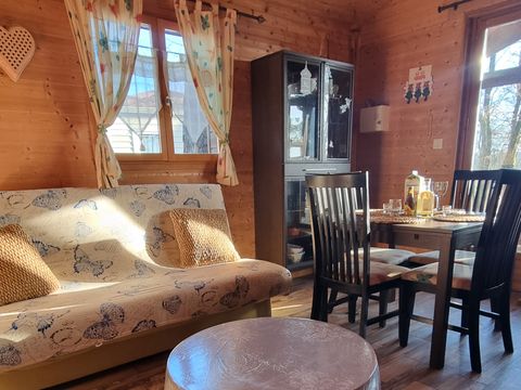 CHALET 5 personnes - 31 Chalet Soleil couchant 35m² + lave vaisselle + Terrasse couverte + Télévision 1/5 pers
