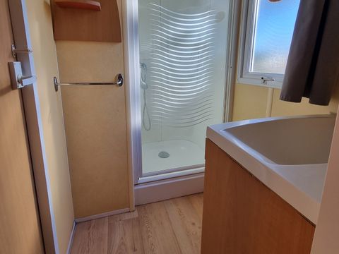 Mobilhome 1/6 personnes - 58 Résidence - Châtaigne 32m2 - 3 chambres - Lave-vaisselle +Télévision - Clim réversible