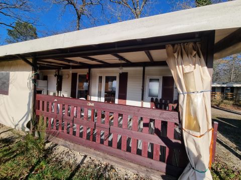 MOBILHOME 4 personnes - 36 Résidence les genêts 32M2, Terrasse Couverte, Télevision + Lave Vaisselle 1/4 pers