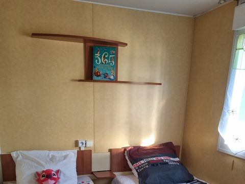 MOBILHOME 6 personnes -  63 Résid de la FORÊT Terrasse couverte, lave vaisselle + climatisation + Télévision 1/6 pers