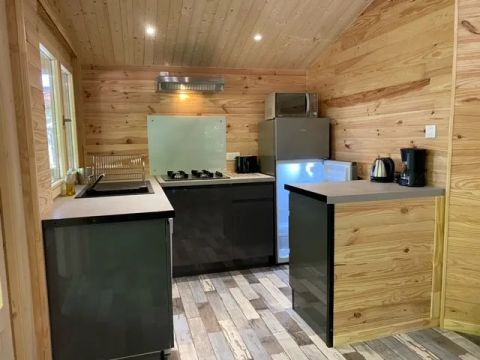 CHALET 2 personnes - 72 La Cabane En tête à tête 35M2 2 Pers Suite parentale + Terrasse couverte + Télé 2 pers